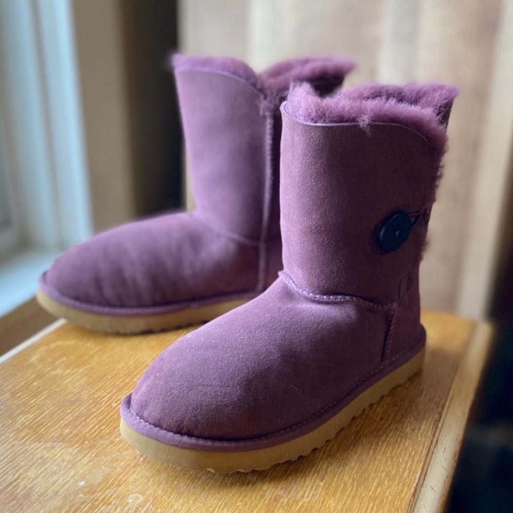 Ugg Purple Bailey Button